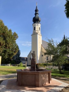 Gemeindebilder Berndorf, Bärenbrunnen von Berndorf wurde neu restauriert und am 26.09.2021 wieder eingeweiht.